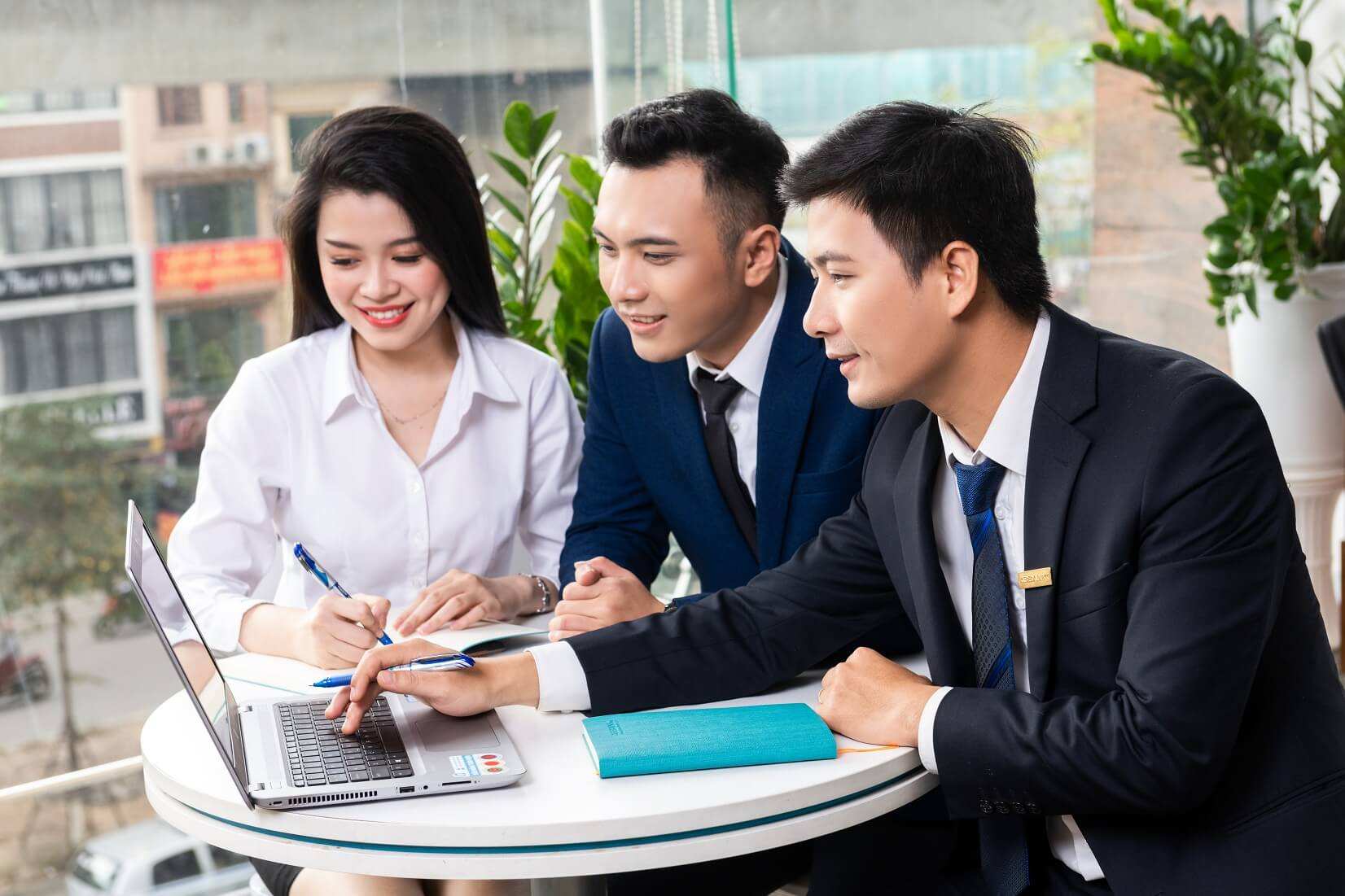 Tư Vấn Báo Giá Giấy Dán Tường
